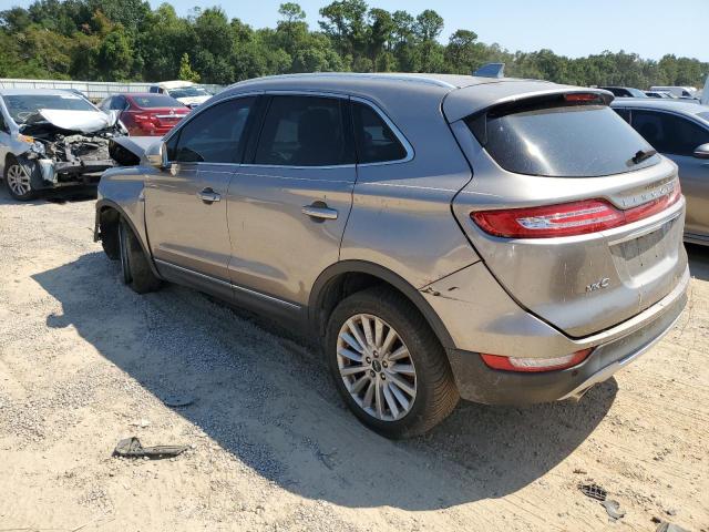 5LMCJ1C90KUL46144 - 2019 LINCOLN MKC GOLD photo 2