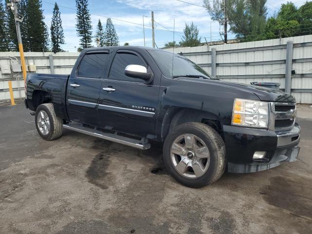3GCPCSE07BG267323 - 2011 CHEVROLET SILVERADO C1500 LT BLACK photo 4