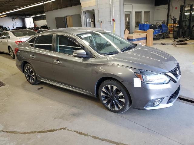 3N1AB7AP0JY273159 - 2018 NISSAN SENTRA S 灰色 照片 4