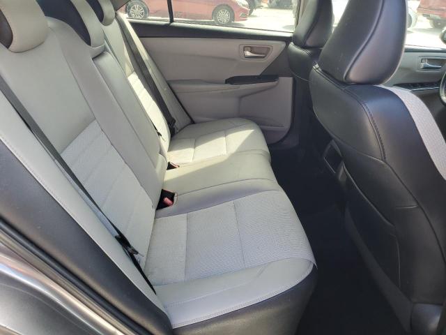 4T1BF1FK6GU123256 - 2016 TOYOTA CAMRY LE GRAY photo 10