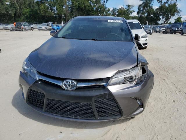 4T1BF1FK6GU123256 - 2016 TOYOTA CAMRY LE GRAY photo 5