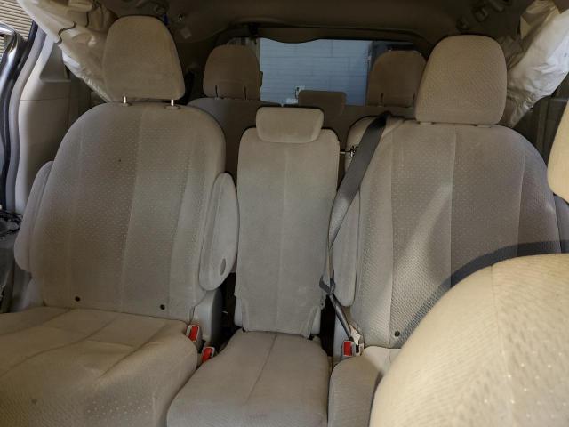 5TDKK3DC2BS175486 - 2011 TOYOTA SIENNA LE SILVER photo 10