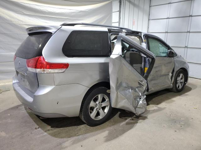 5TDKK3DC2BS175486 - 2011 TOYOTA SIENNA LE SILVER photo 3
