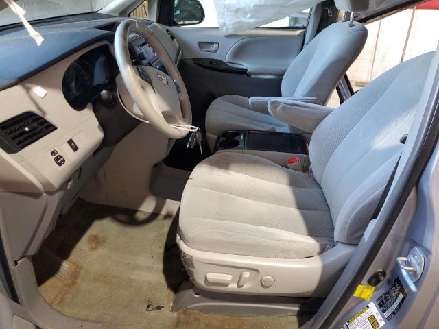 5TDKK3DC2BS175486 - 2011 TOYOTA SIENNA LE SILVER photo 7