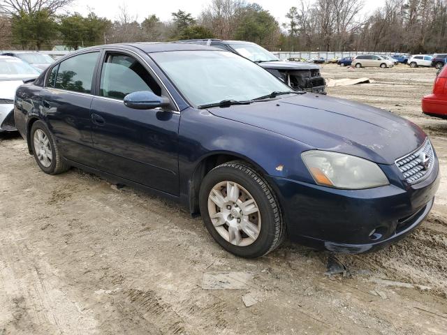 1N4AL11E45C128636 - 2005 NISSAN ALTIMA S BLUE photo 4