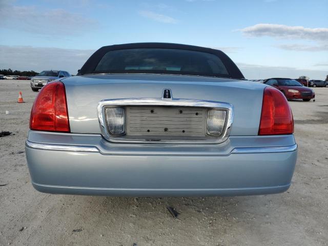 2LNHM82V49X629236 - 2009 LINCOLN TOWN CAR SIGNATURE LIMITED BLUE photo 6