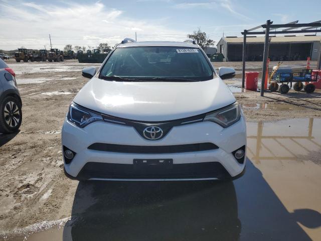 2T3RFREV0GW444676 - 2016 TOYOTA RAV4 XLE WHITE photo 5