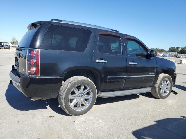 1GKS2EEF4BR212495 - 2011 GMC YUKON DENALI BLACK photo 3