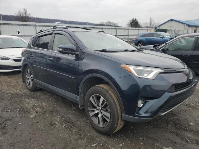 JTMRFREV3HJ704276 - 2017 TOYOTA RAV4 XLE BLUE photo 4