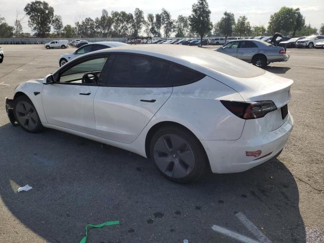 5YJ3E1EB2NF157908 - 2022 TESLA MODEL 3 WHITE photo 2