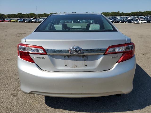 4T1BF1FK4CU071488 - 2012 TOYOTA CAMRY BASE Күміс фото 6