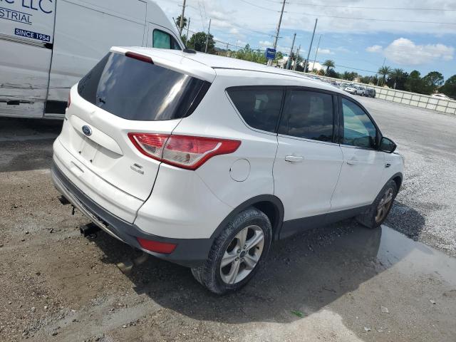 1FMCU9G9XFUC18518 - 2015 FORD ESCAPE SE WHITE photo 3