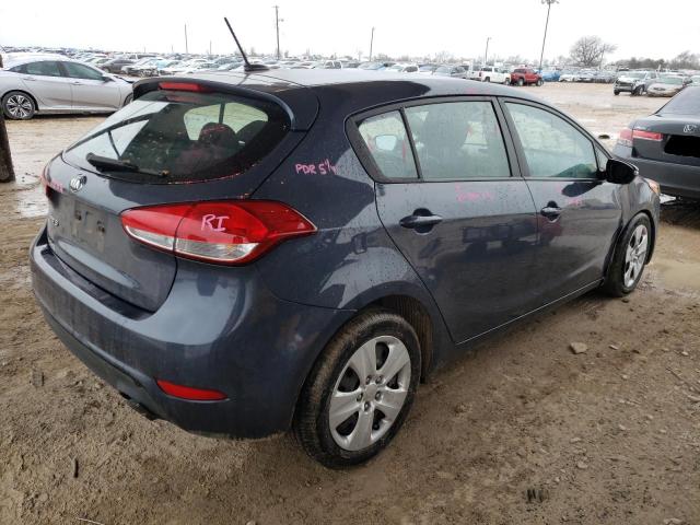 KNAFK5A82G5617688 - 2016 KIA FORTE LX GRAY photo 3