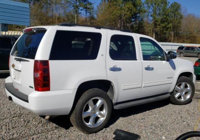 1GNSCBE07CR225267 - 2012 CHEVROLET TAHOE C1500 LT WHITE photo 3