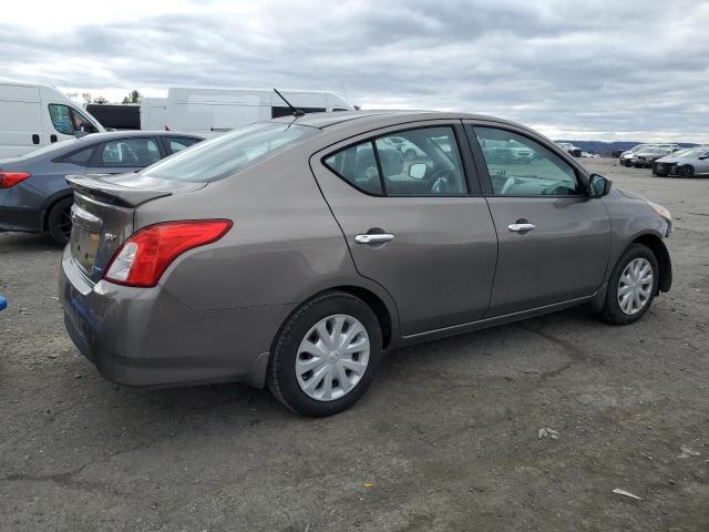 3N1CN7AP2GL890617 - 2016 NISSAN VERSA S GRAY photo 3