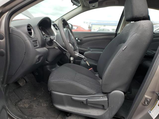 3N1CN7AP2GL890617 - 2016 NISSAN VERSA S GRAY photo 7