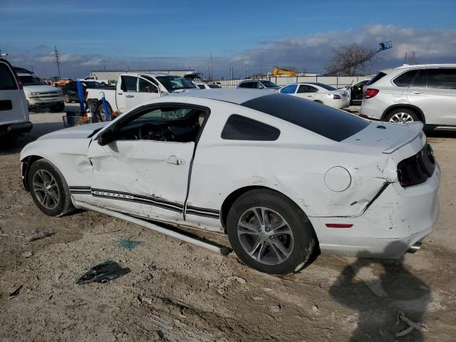 1ZVBP8AM9E5218000 - 2014 FORD MUSTANG WHITE photo 2