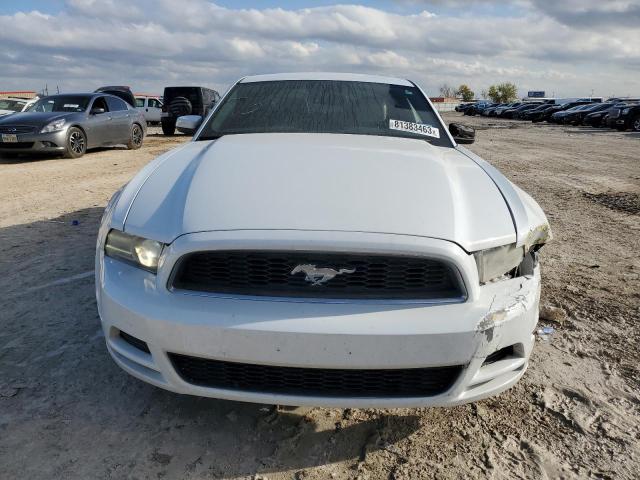 1ZVBP8AM9E5218000 - 2014 FORD MUSTANG WHITE photo 5