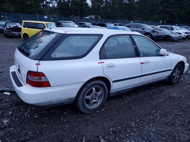 1HGCE1820TA007301 - 1996 HONDA ACCORD LX WHITE photo 3