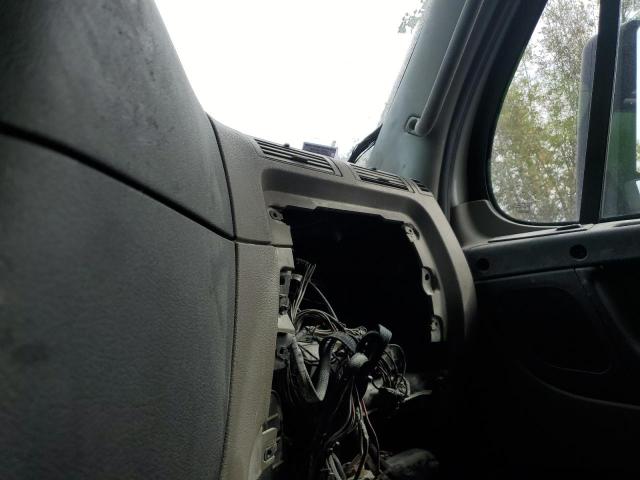 1FUJGLD59FLFZ0208 - 2015 FREIGHTLINER CASCADIA WHITE photo 9