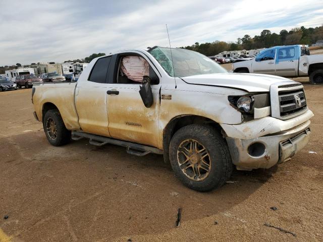 5TFRY5F14CX115757 - 2012 TOYOTA TUNDRA DOUBLE CAB SR5 WHITE photo 4