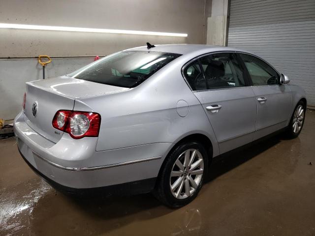 WVWJK7AN0AE106907 - 2010 VOLKSWAGEN PASSAT KOMFORT WHITE photo 3