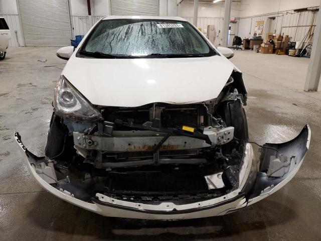 JTDKDTB39F1091682 - 2015 TOYOTA PRIUS C WHITE photo 5