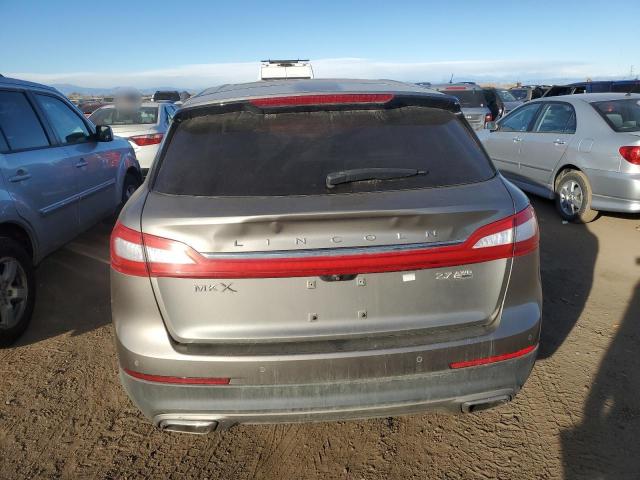 2LMTJ8LP0GBL61898 - 2016 LINCOLN MKX RESERVE Ոսկեգույն լուսանկար 6