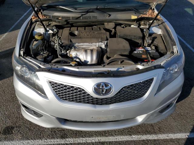 4T1BF3EKXBU204184 - 2011 TOYOTA CAMRY BASE SILVER photo 11