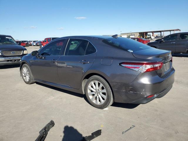 4T1B11HK1KU688518 - 2019 TOYOTA CAMRY L GRAY photo 2