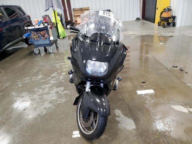 WB10418A2YZC68174 - 2000 BMW R1100 RT BLACK photo 2