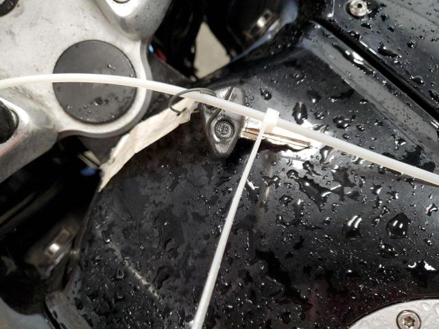 WB10418A2YZC68174 - 2000 BMW R1100 RT BLACK photo 8