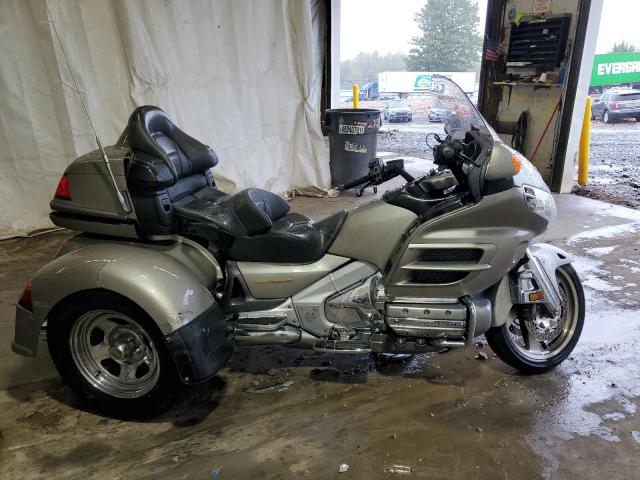 2002 HONDA GL1800, 