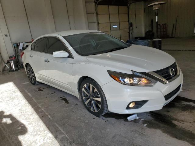 1N4AL3AP9HN313450 - 2017 NISSAN ALTIMA 2.5 WHITE photo 4