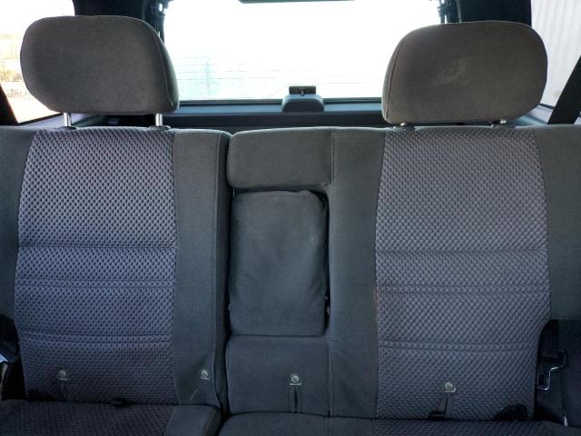 JN8DR09XX4W802344 - 2004 NISSAN PATHFINDER LE BLACK photo 10