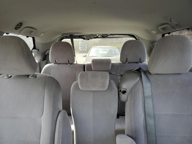 5TDKZ3DC7HS785632 - 2017 TOYOTA SIENNA LE Silber Foto 10