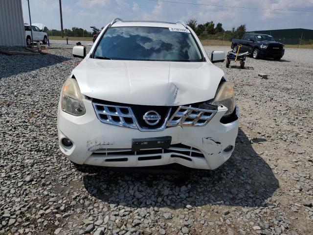 JN8AS5MV8DW617106 - 2013 NISSAN ROGUE S თეთრი ფოტო 5