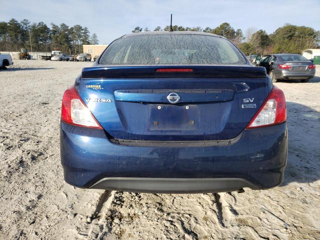 3N1CN7AP3JL878189 - 2018 NISSAN VERSA S BLUE photo 6