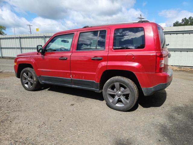 1C4NJPBA7HD157028 - 2017 JEEP PATRIOT SPORT Rot Foto 2