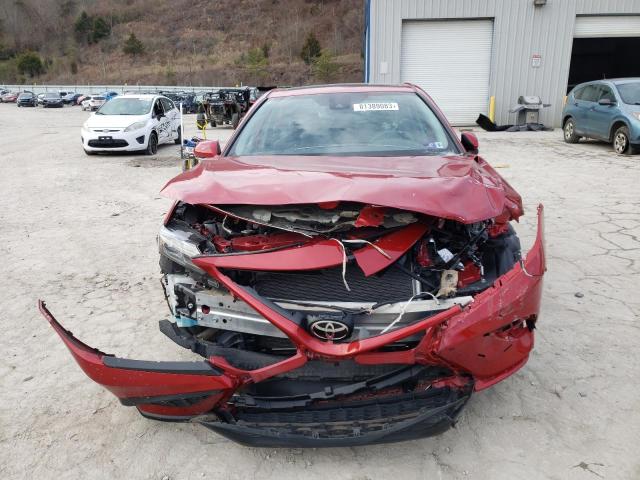 4T1T11BK7MU030167 - 2021 TOYOTA CAMRY SE RED photo 5