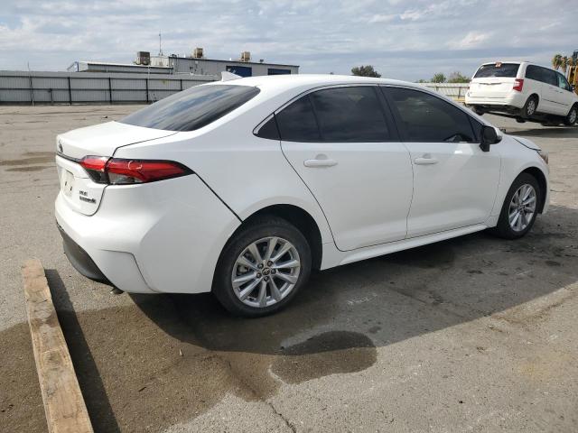 JTDBCMFE9P3004616 - 2023 TOYOTA COROLLA LE Weiß Foto 3