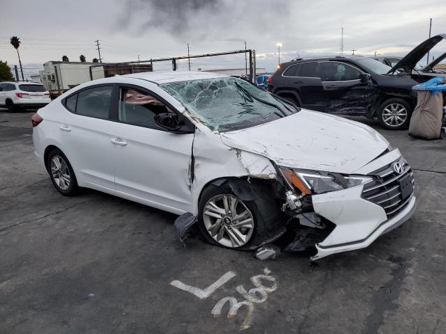 5NPD84LF8KH484121 - 2019 HYUNDAI ELANTRA SEL WHITE photo 4