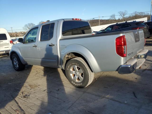 1N6AD0ER6AC422920 - 2010 NISSAN FRONTIER CREW CAB SE SILVER photo 2