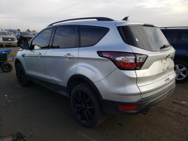 1FMCU9GD4JUB30299 - 2018 FORD ESCAPE SE SILVER photo 2