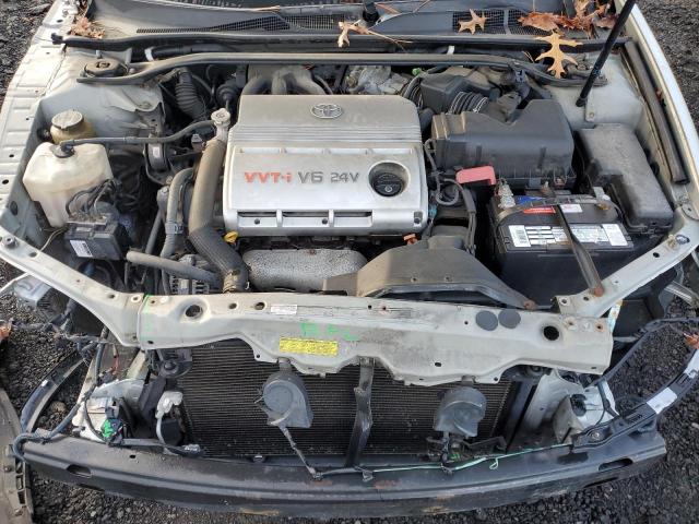 4T1BF32KX4U587163 - 2004 TOYOTA CAMRY LE SILVER photo 11