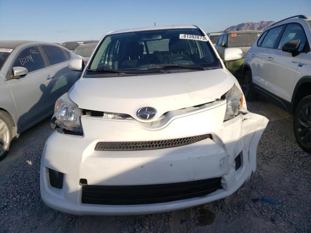 JTKKU10449J039177 - 2009 TOYOTA SCION XD WHITE photo 5