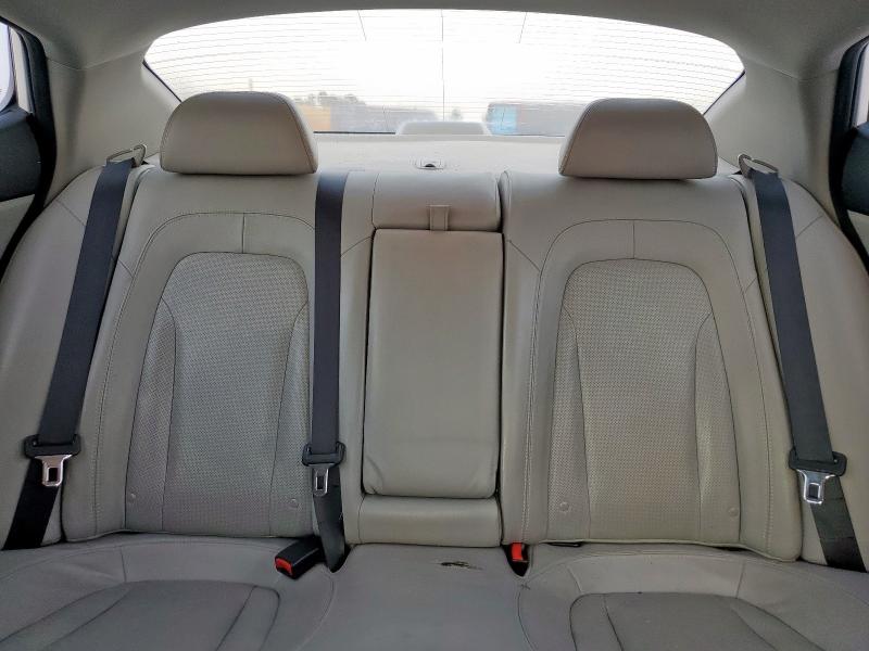 KNAGN4A7XB5172980 - 2011 KIA OPTIMA EX 白色 照片 10