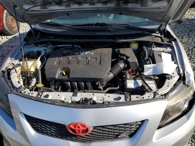 1NXBU4EE6AZ367077 - 2010 TOYOTA COROLLA BASE Серебристый фото 11