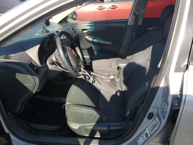 1NXBU4EE6AZ367077 - 2010 TOYOTA COROLLA BASE Серебристый фото 7