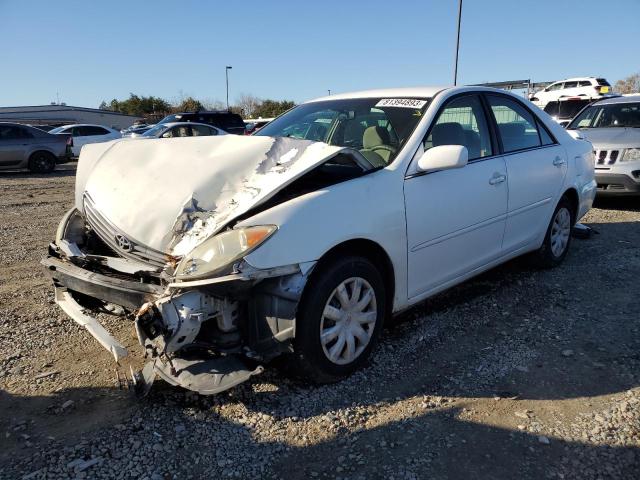 4T1BE32K05U609532 - 2005 TOYOTA CAMRY LE WHITE photo 1
